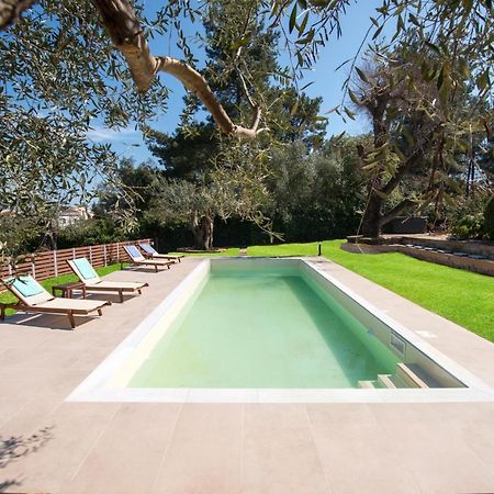 Spyrelia Villa With Private Pool & Outdoor Hot Tub Дасія Екстер'єр фото